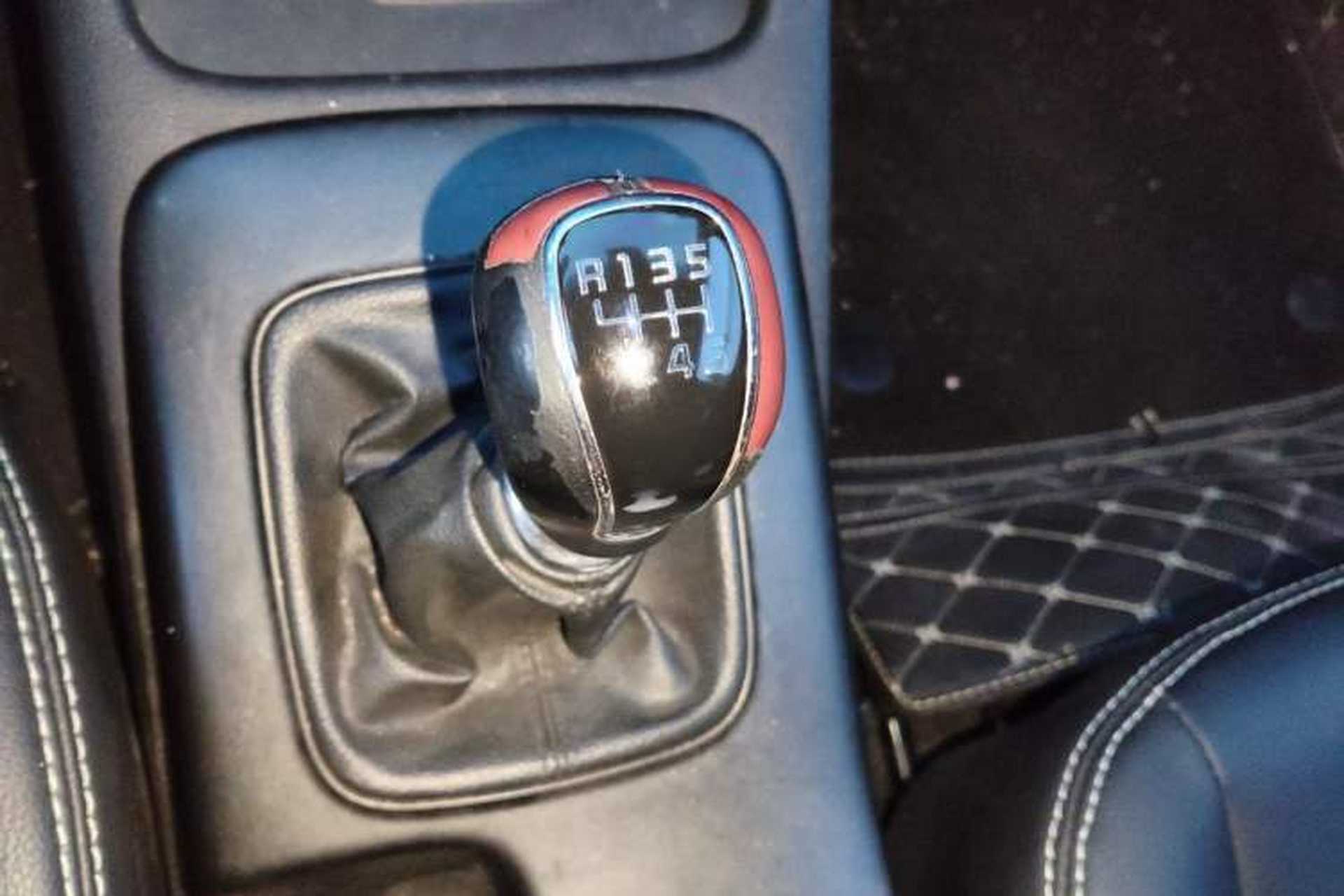 Used Kia K3 2013 1.6L Manual GLS Gear Lever
