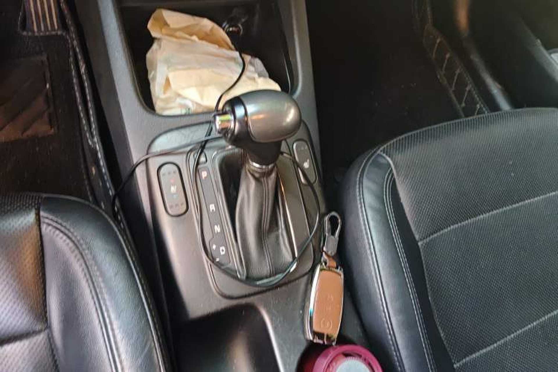 Used Kia K3 2013 1.6L Automatic Premium Gear Lever