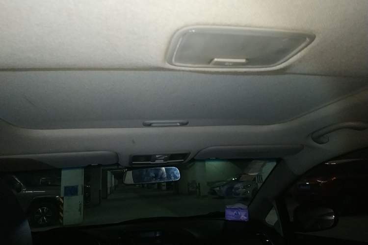 Used Kia K3 2013 1.6L Automatic GLS Headliner