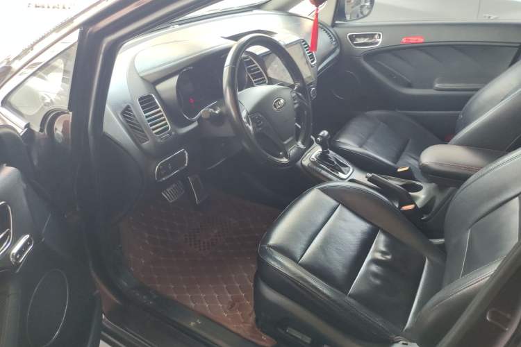 Used Kia K3 2013 1.6L Automatic GLS Interior 2