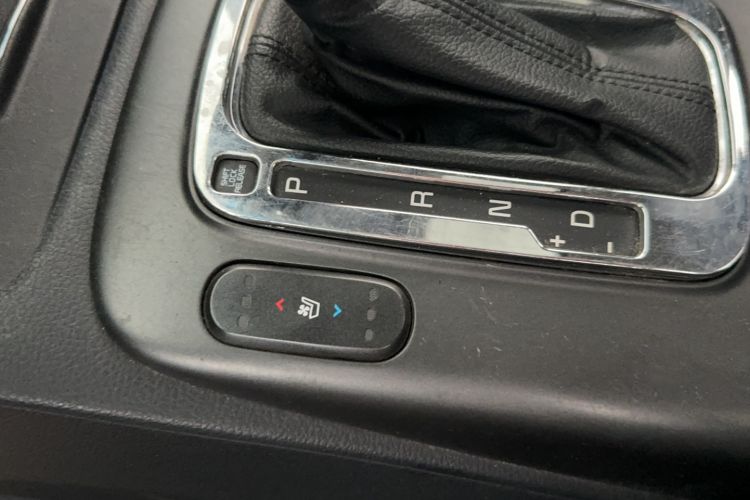 Used Kia K3 2013 1.6L Automatic GLS Interior 6