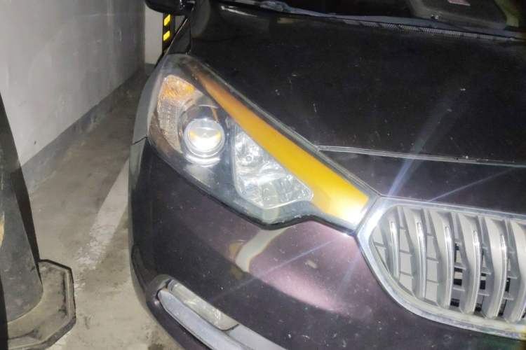 Used Kia K3 2013 1.6L Automatic GL Right Front Headlight