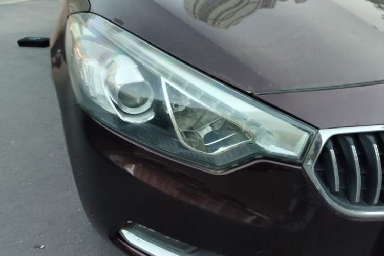 Used Kia K3 2013 1.6L Manual GLS Right Front Headlight