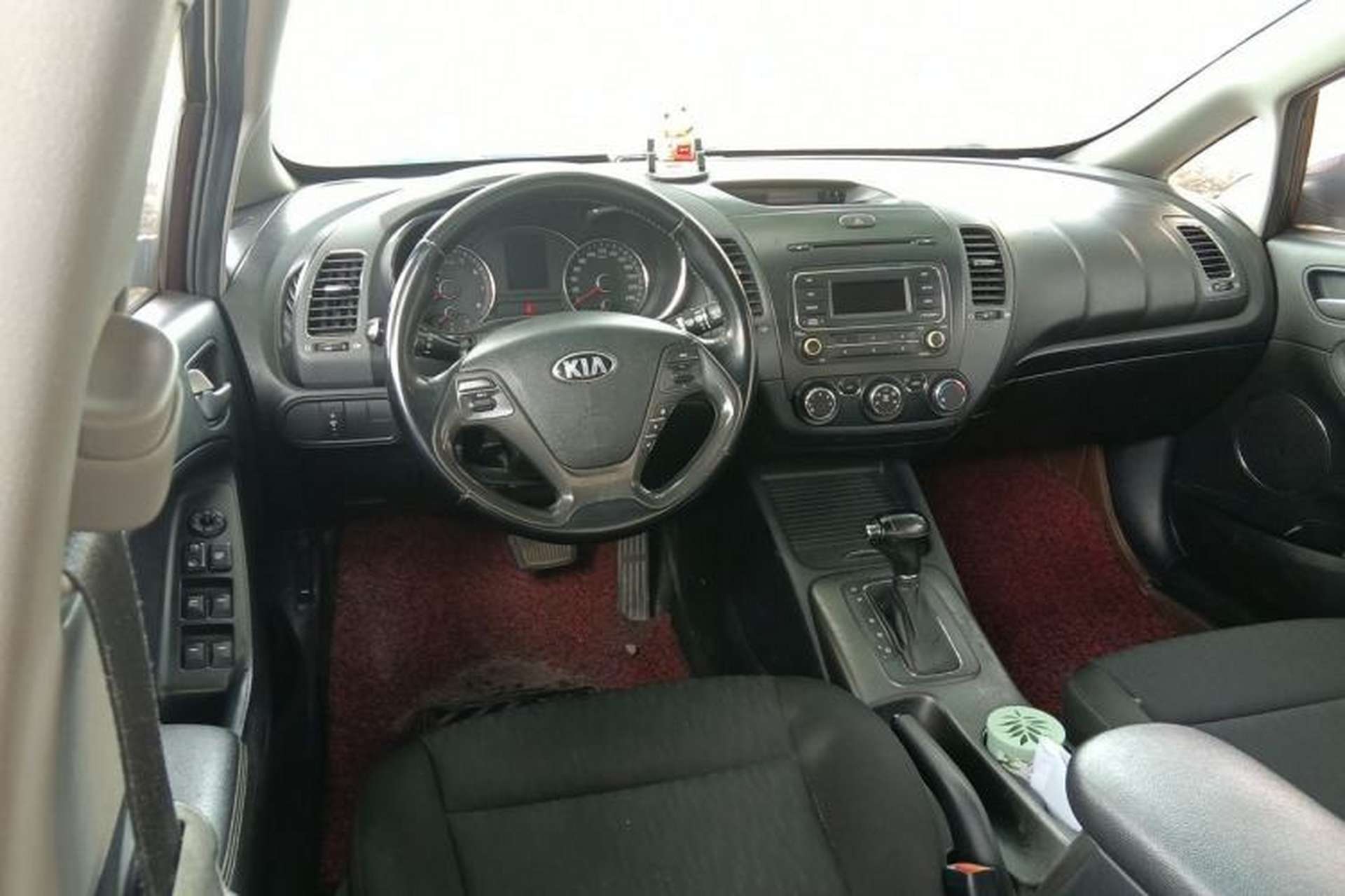 Used Kia K3 2013 1.6L Automatic GLS Steering Wheel