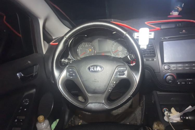 Used Kia K3 2013 1.6L Automatic GLS Steering Wheel