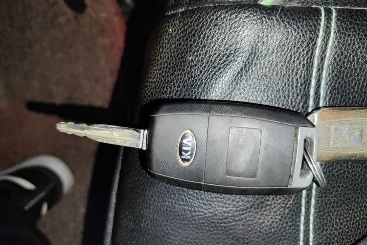 Used Kia K3 2013 1.6L Manual GLS Vehicle Key