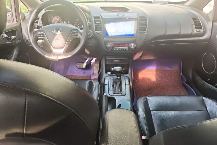 Used Kia K3 2013 1.6L Automatic Premium Audio And AC Panel