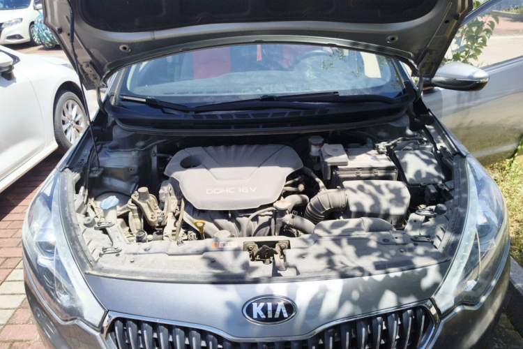 Used Kia K3 2013 1.6L Manual GLS Engine Bay