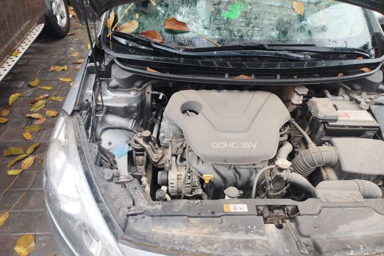 Used Kia K3 2013 1.6L Manual GLS Engine Bay Right
