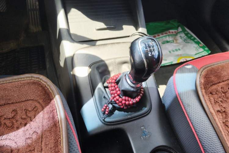 Used Kia K3 2013 1.6L Manual GLS Gear Lever