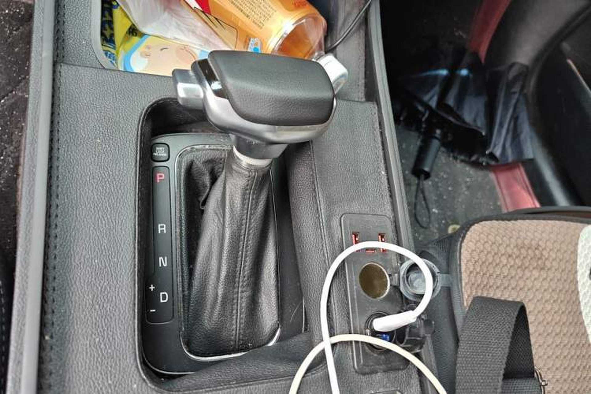 Used Kia K3 2013 1.6L Automatic GL Gear Lever