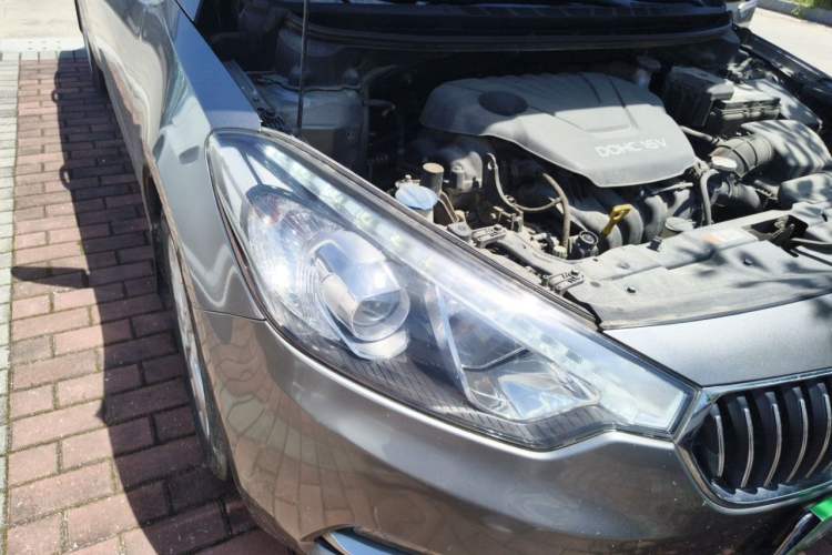 Used Kia K3 2013 1.6L Manual GLS Right Front Headlight