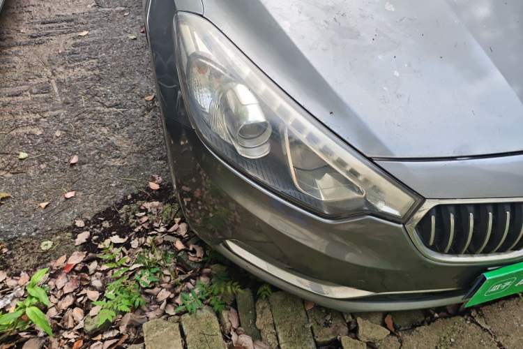Used Kia K3 2013 1.6L Automatic Premium Right Front Headlight