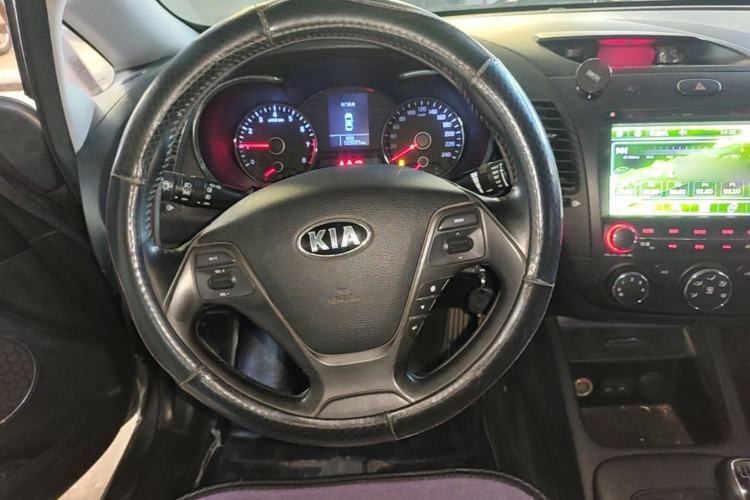 Used Kia K3 2013 1.6L Manual GLS Steering Wheel