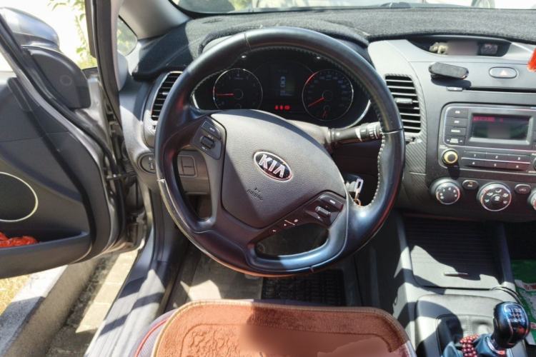 Used Kia K3 2013 1.6L Manual GLS Steering Wheel
