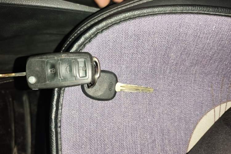 Used Kia K3 2013 1.6L Manual GLS Vehicle Key