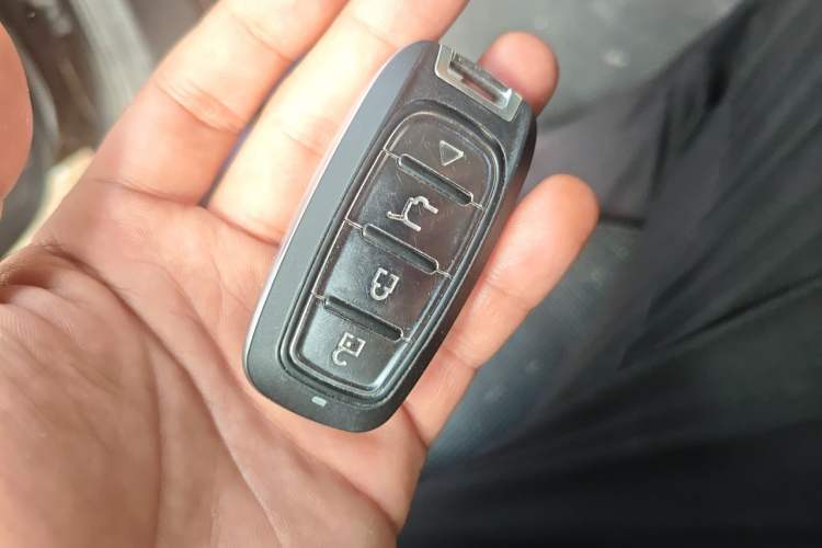 Used Kia K3 2013 1.6L Automatic Premium Vehicle Key