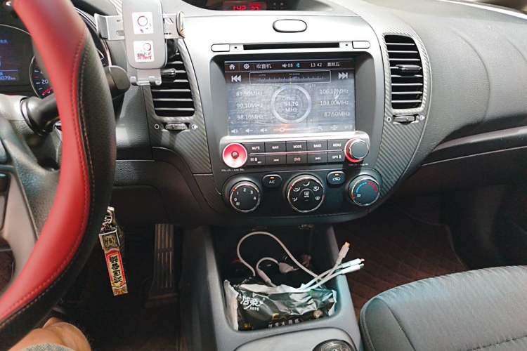 Used Kia K3 2013 1.6L Manual GL Audio And AC Panel