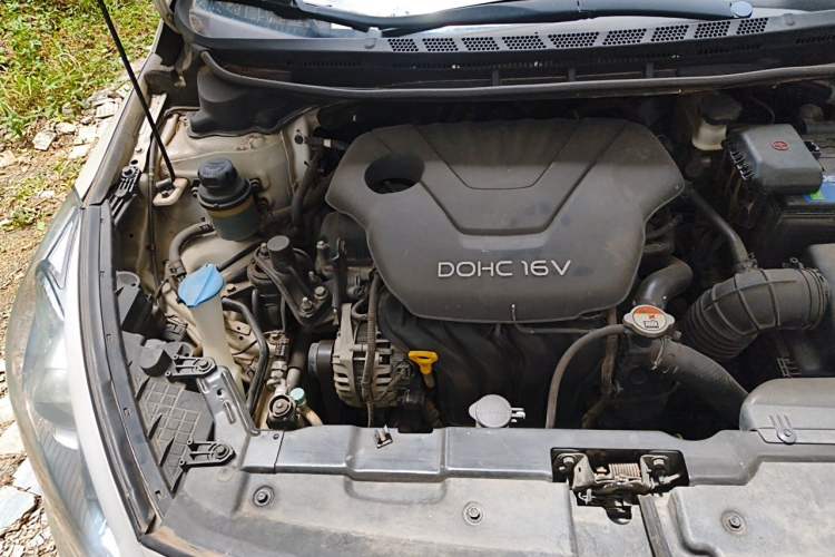 Used Kia K3 2013 1.6L Manual GL Engine Bay Right