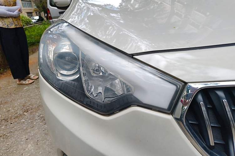 Used Kia K3 2013 1.6L Manual GL Right Front Headlight