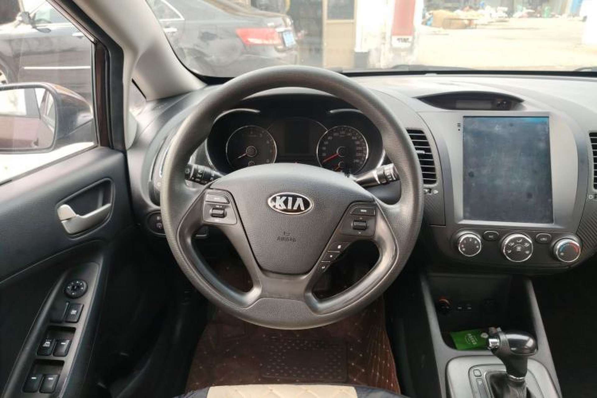Used Kia K3 2013 1.6L Automatic GL Steering Wheel