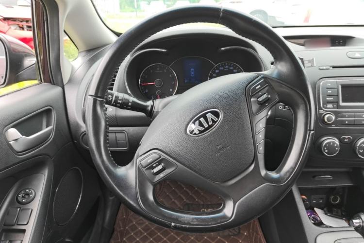Used Kia K3 2013 1.6L Automatic DLX Steering Wheel