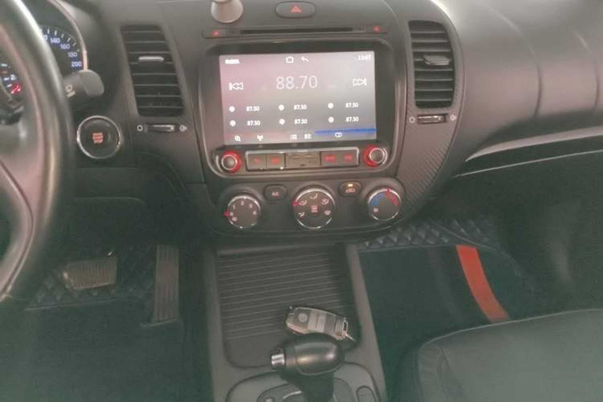 Used Kia K3 2013 1.6L Automatic GLS Audio And AC Panel