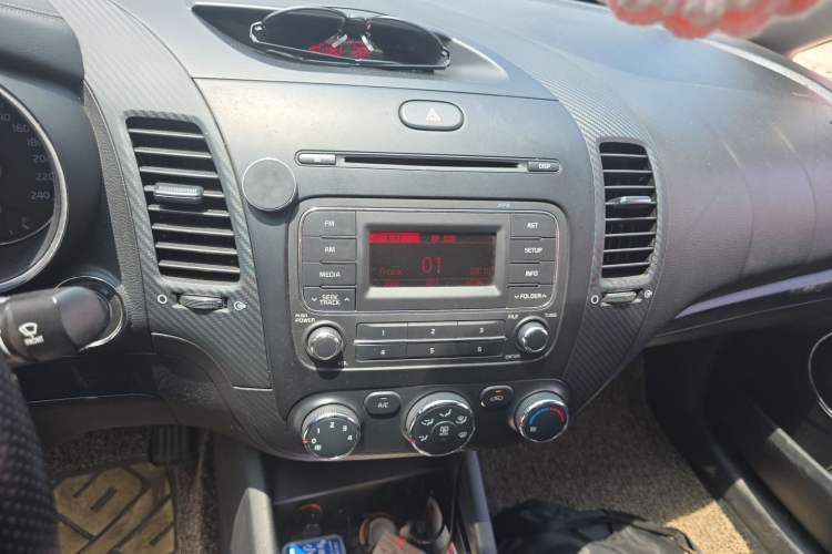 Used Kia K3 2013 1.6L Automatic GLS Audio And AC Panel