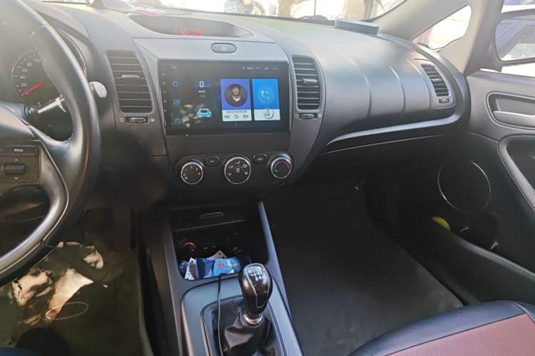 Used Kia K3 2013 1.6L Manual GLS Audio And AC Panel