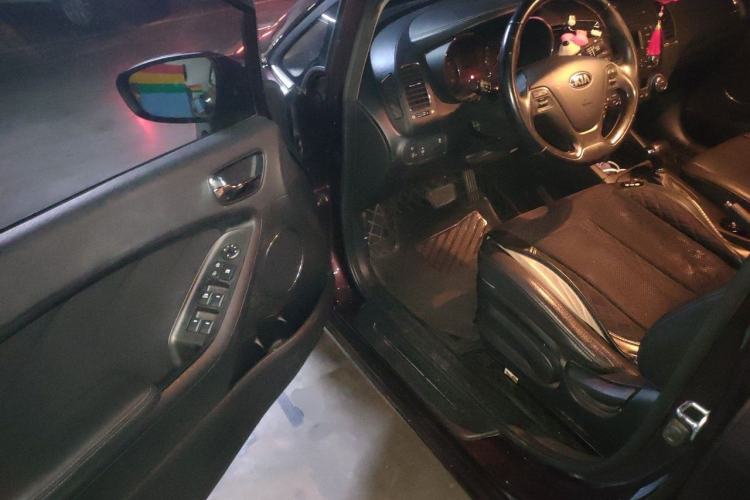 Used Kia K3 2013 1.6L Automatic DLX Driver Seat