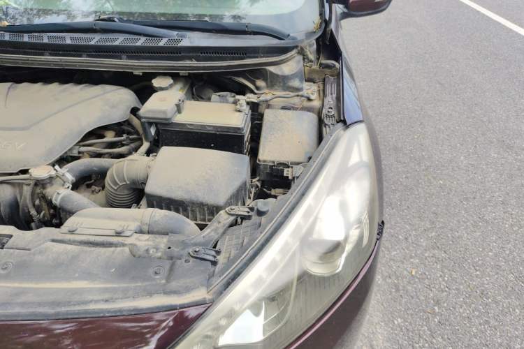 Used Kia K3 2013 1.6L Manual GLS Engine Bay Left