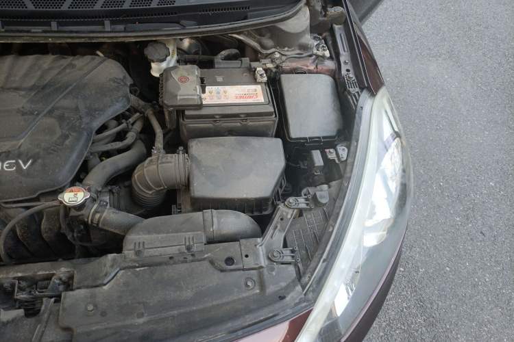 Used Kia K3 2013 1.6L Manual GLS Engine Bay Left