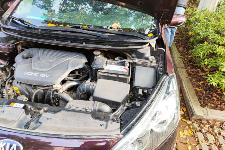 Used Kia K3 2013 1.6L Automatic GLS Engine Bay Left
