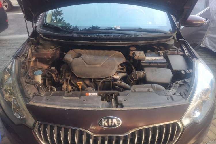 Used Kia K3 2013 1.6L Automatic GLS Engine Bay