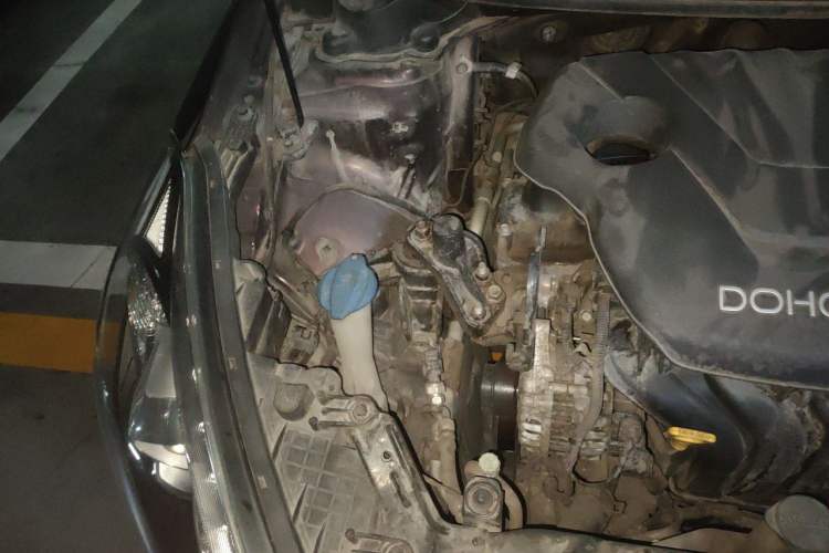Used Kia K3 2013 1.6L Automatic DLX Engine Bay Right