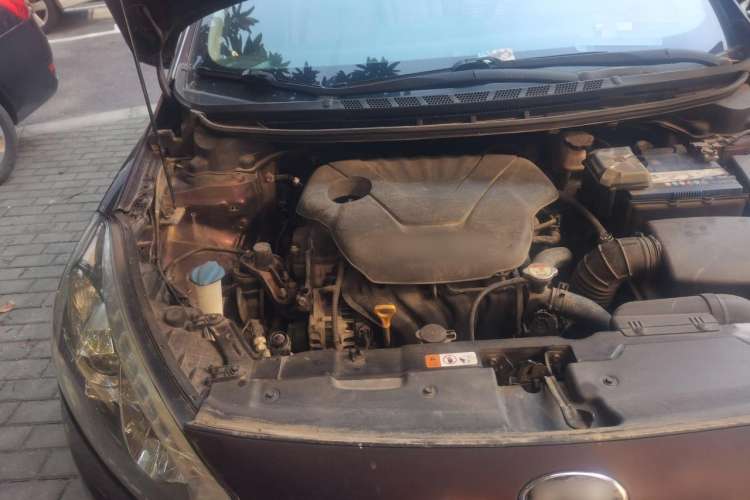Used Kia K3 2013 1.6L Automatic GLS Engine Bay Right