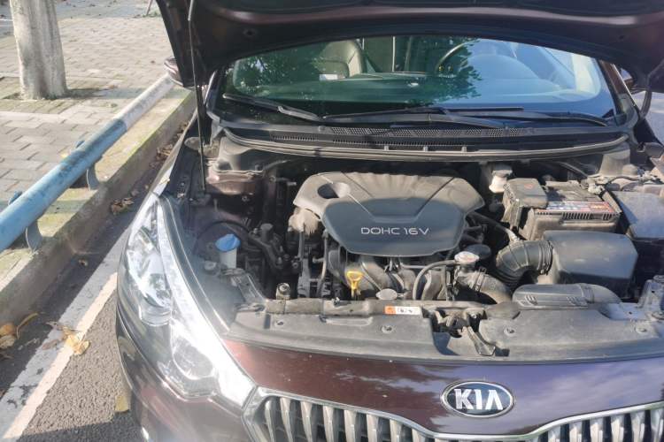 Used Kia K3 2013 1.6L Automatic DLX Engine Bay Right