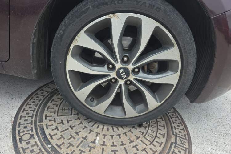 Used Kia K3 2013 1.6L Automatic GLS Exterior 1