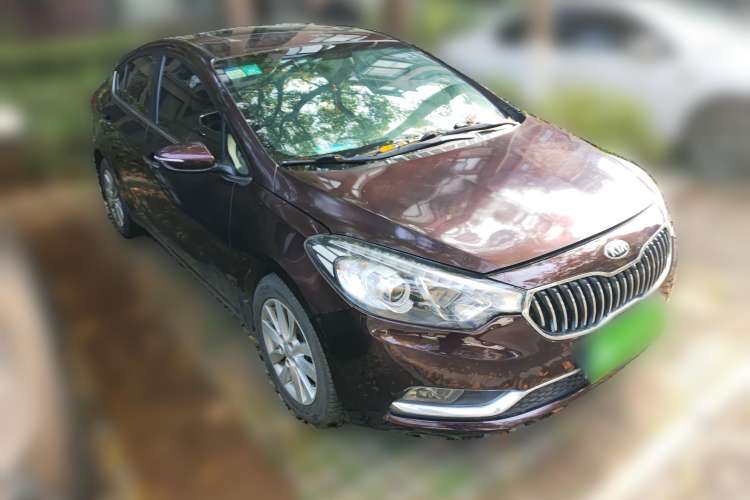 Used Kia K3 2013 1.6L Automatic GLS Front Right 45 Deg