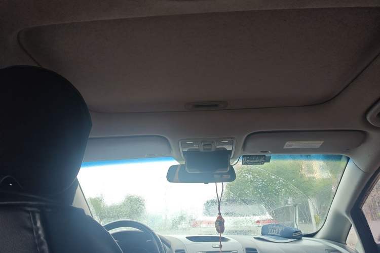 Used Kia K3 2013 1.6L Automatic GLS Headliner