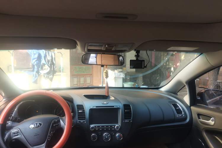 Used Kia K3 2013 1.6L Automatic GLS Headliner