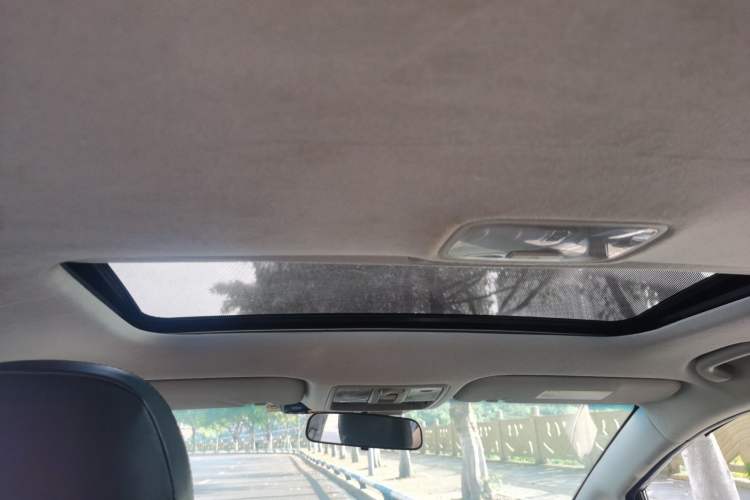 Used Kia K3 2013 1.6L Automatic DLX Headliner