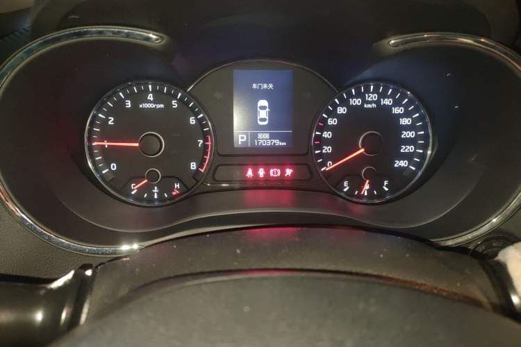 Used Kia K3 2013 1.6L Automatic DLX Instrument Cluster