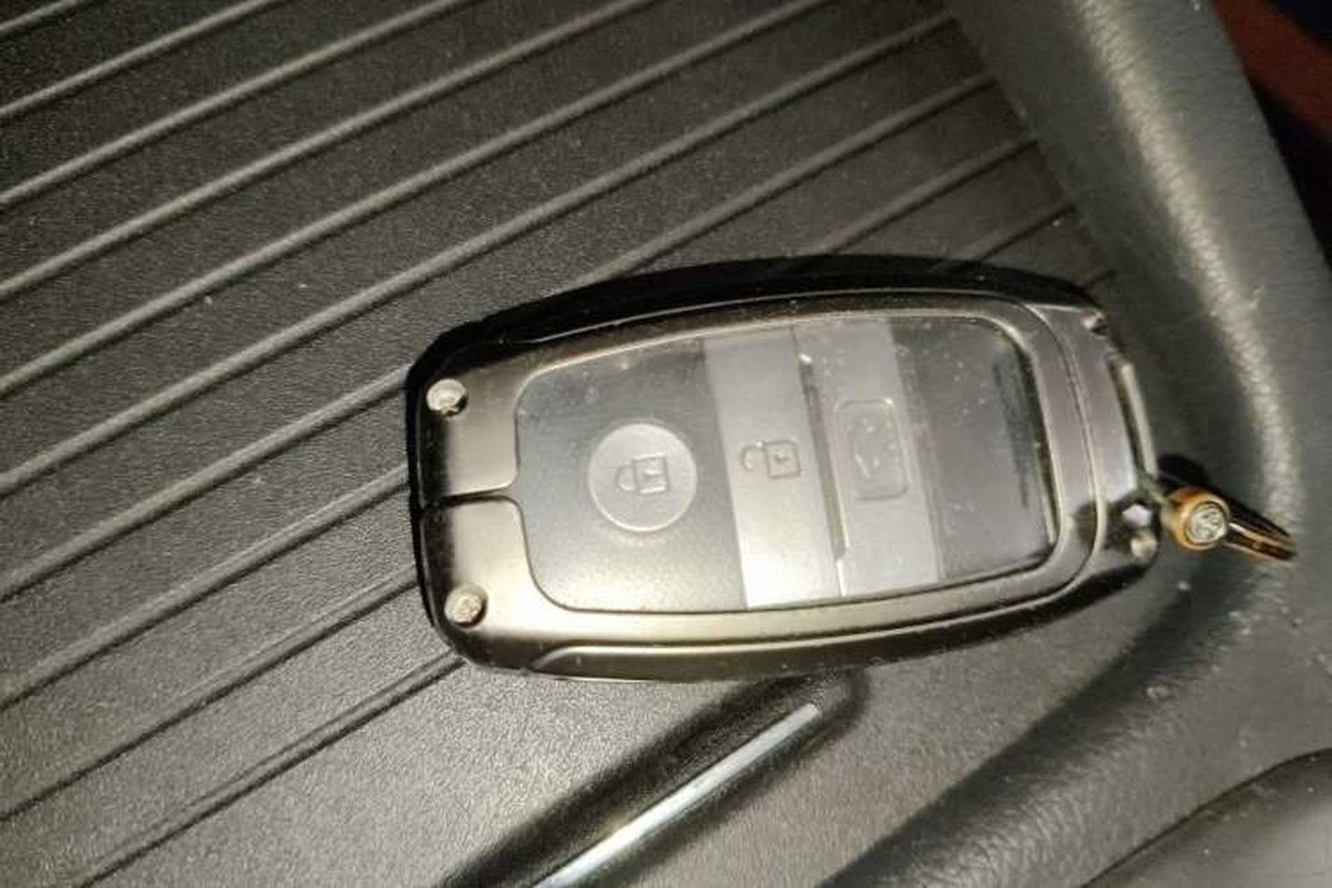 Used Kia K3 2013 1.6L Automatic GLS Interior 1