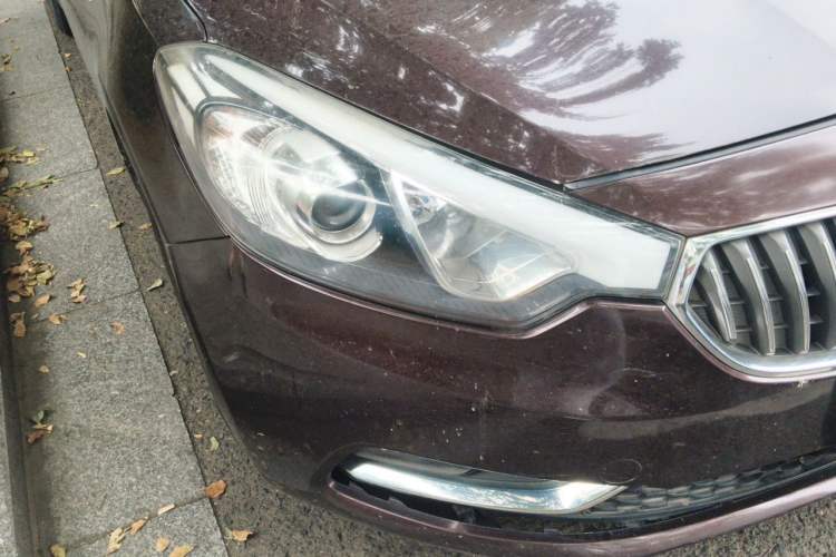 Used Kia K3 2013 1.6L Automatic GL Right Front Headlight