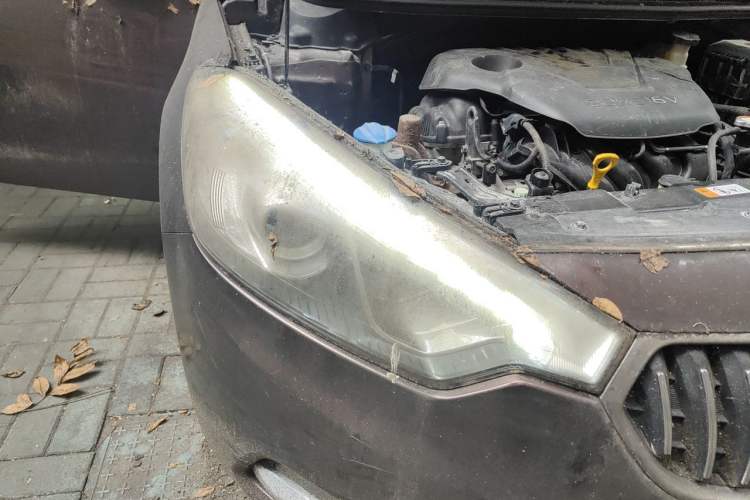 Used Kia K3 2013 1.6L Automatic GL Right Front Headlight