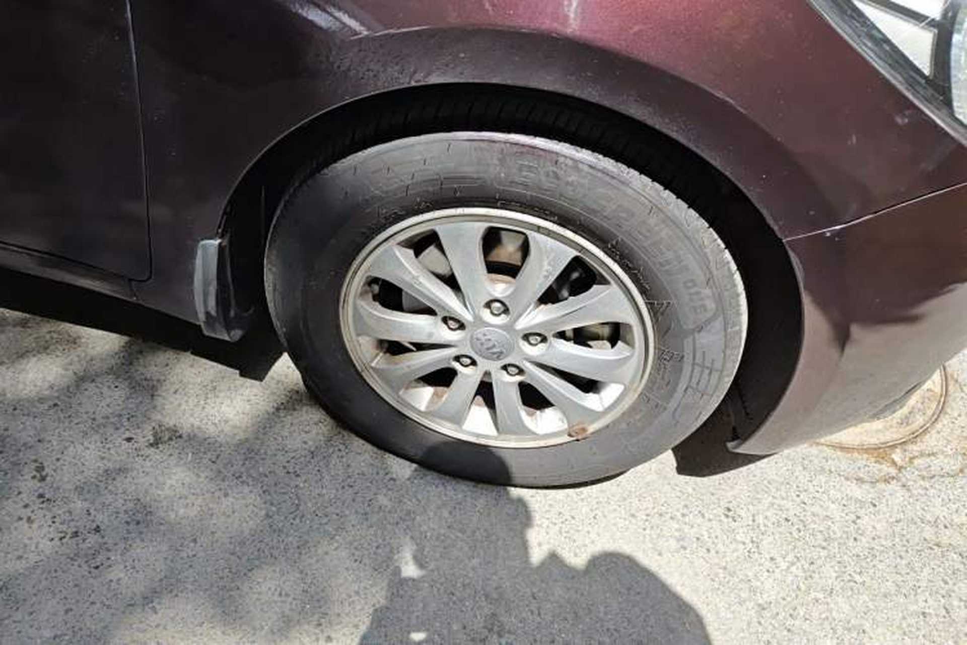 Used Kia K3 2013 1.6L Manual GL Right Front Wheel Hub