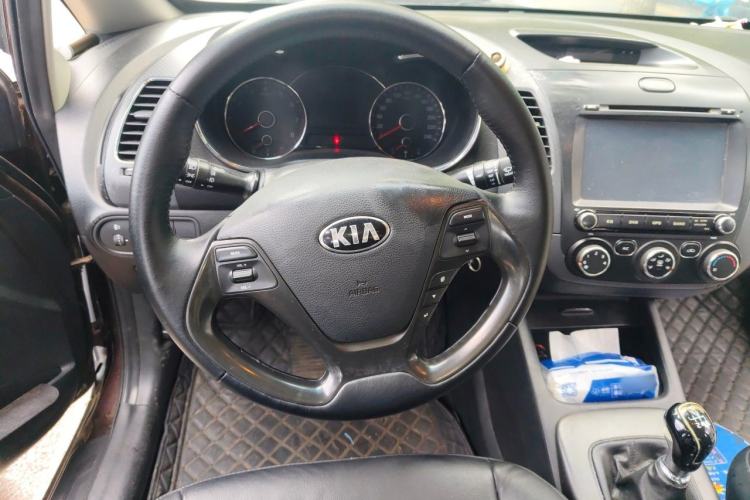Used Kia K3 2013 1.6L Manual GLS Steering Wheel