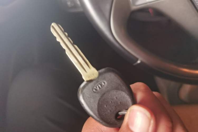 Used Kia K3 2013 1.6L Manual GLS Vehicle Key