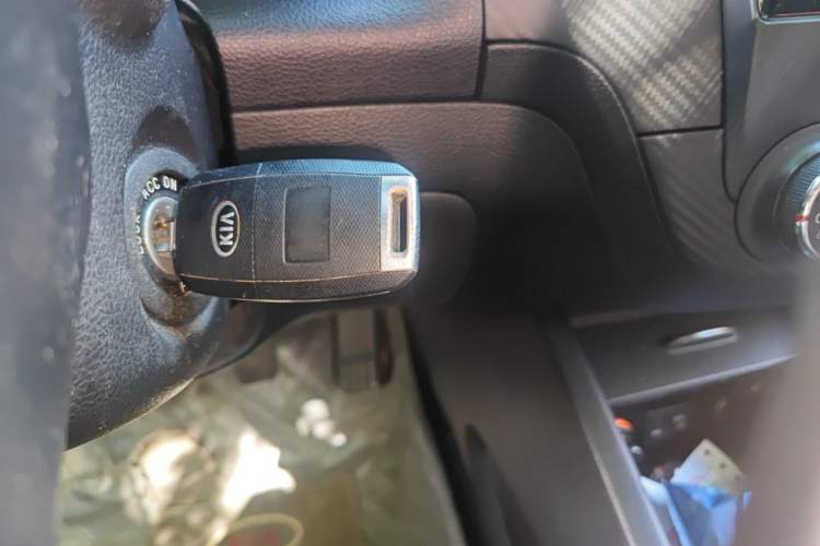 Used Kia K3 2013 1.6L Manual GLS Vehicle Key